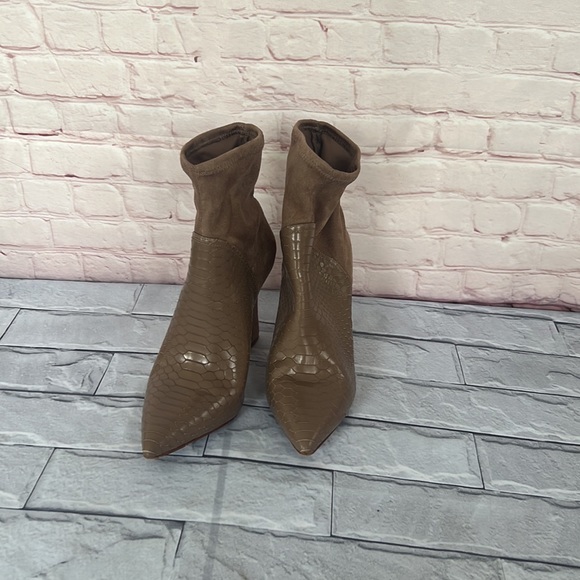 LOISE et CIE LEATHER ANKLE BOOTIES pointy toe SIZE 10M/42 tan - Picture 4 of 12
